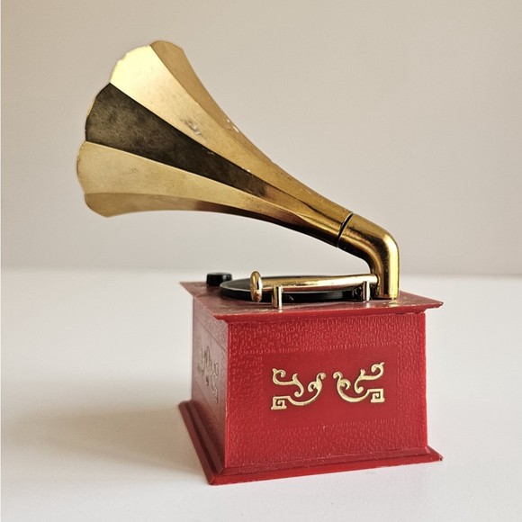 Vintage Gramophone Style Music Box Made in Germany Red & Gold Wind-Up Works - Picture 6 of 12